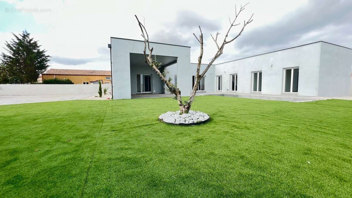 Maison à ESPONDEILHAN