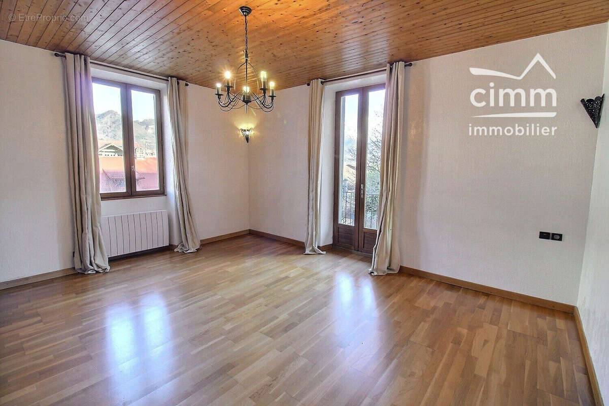Appartement à SALLANCHES