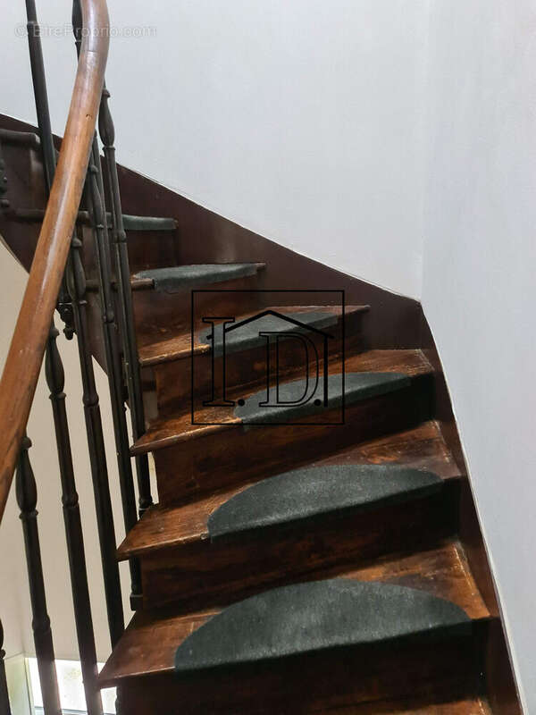 Escalier - Maison à BERGERAC