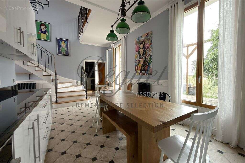 Mere - montfort - neauphle 78490 maison + studio 200 m² 3/4 chb jardin 2500 m² studio garage - photo 7