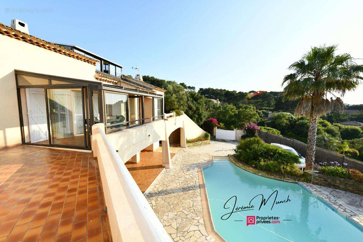 Maison à SIX-FOURS-LES-PLAGES