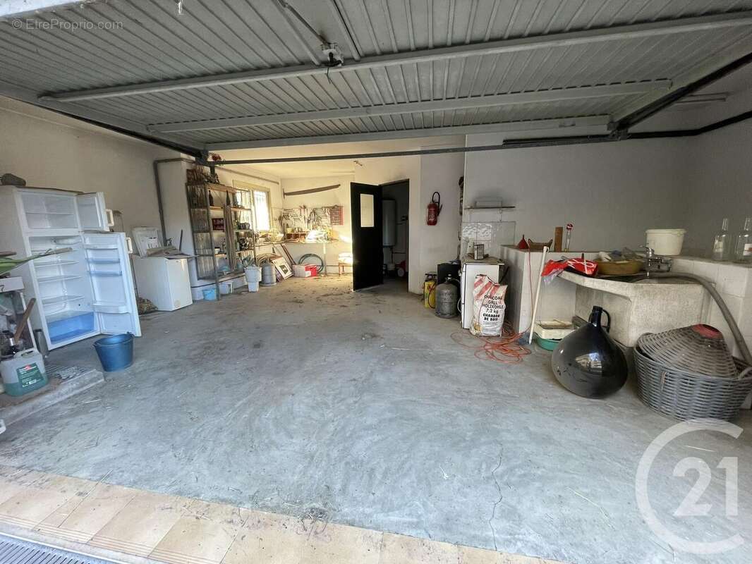 Maison à SAINT-LAURENT-DU-VAR