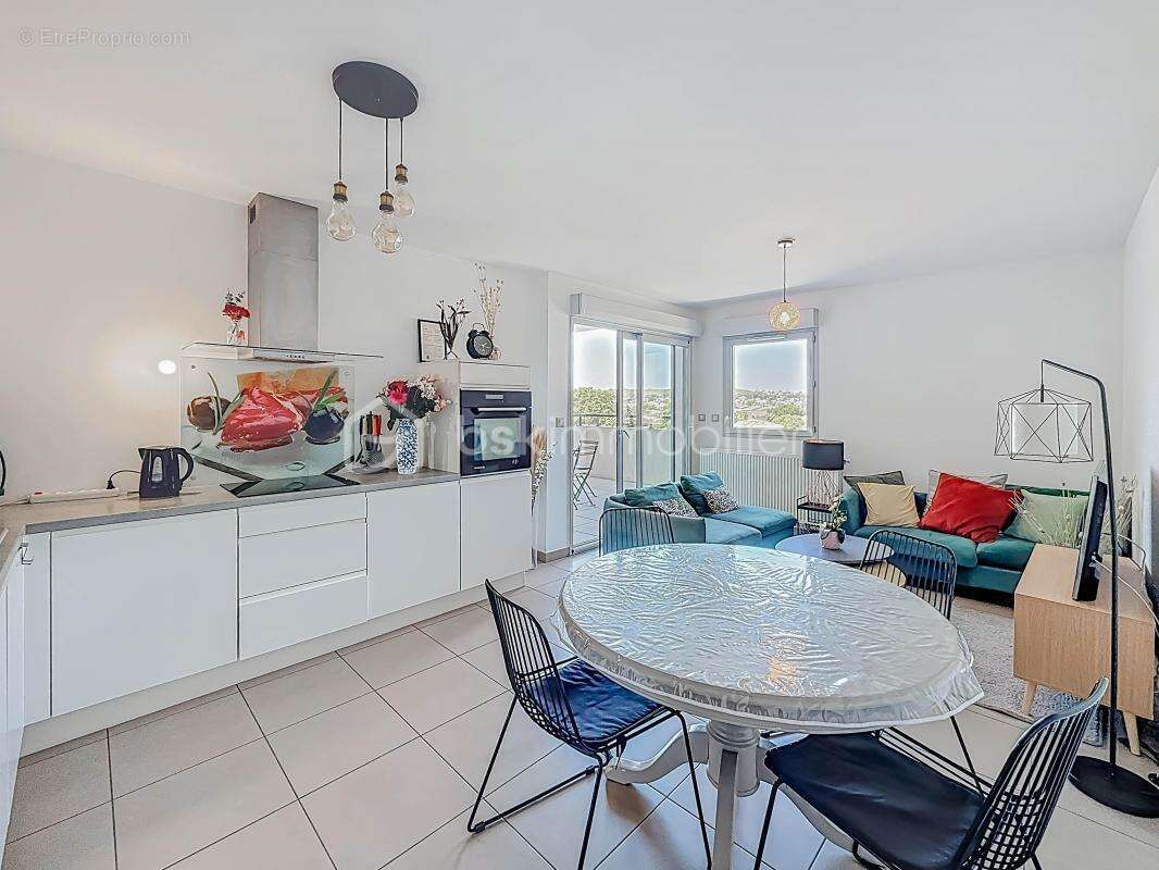 Appartement à JUVIGNAC