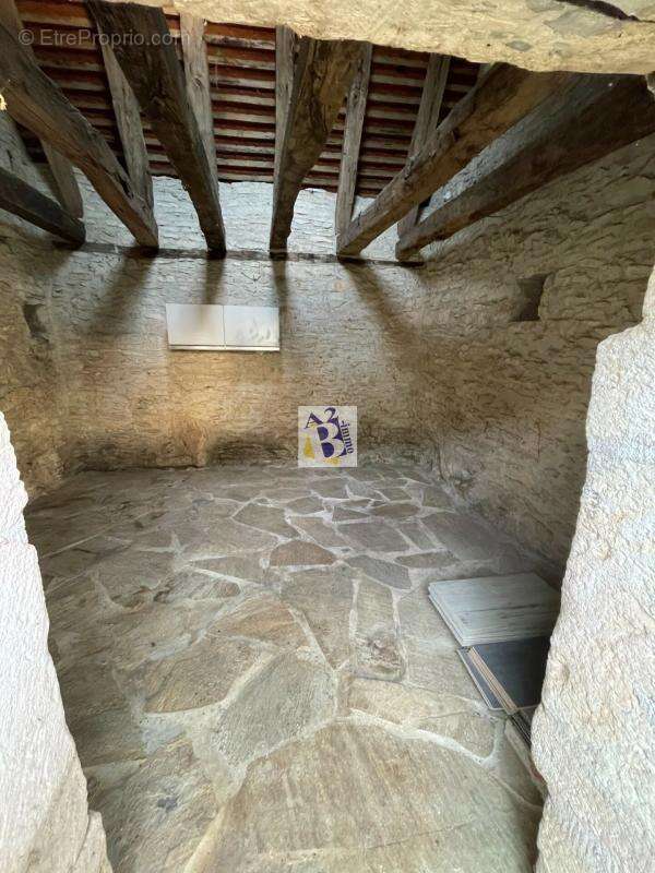 Maison à SAVIGNAC-LES-EGLISES