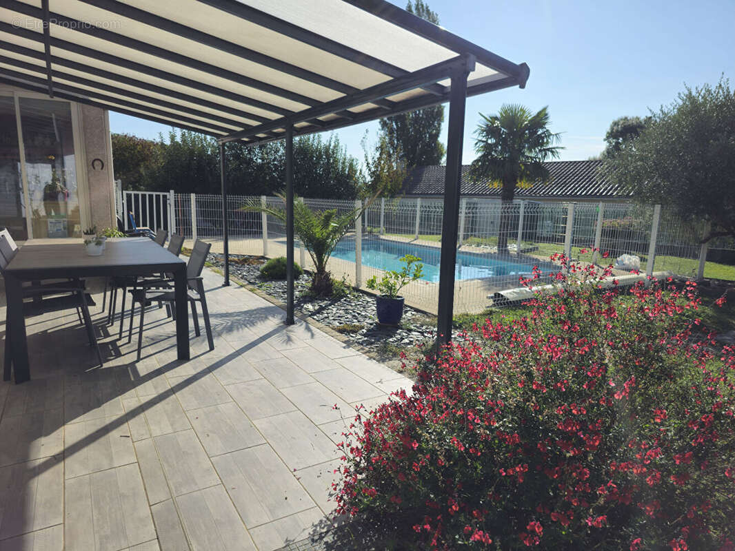 Maison Bellegarde Poussieu 5 pièce(s) 150 m2 - photo 4
