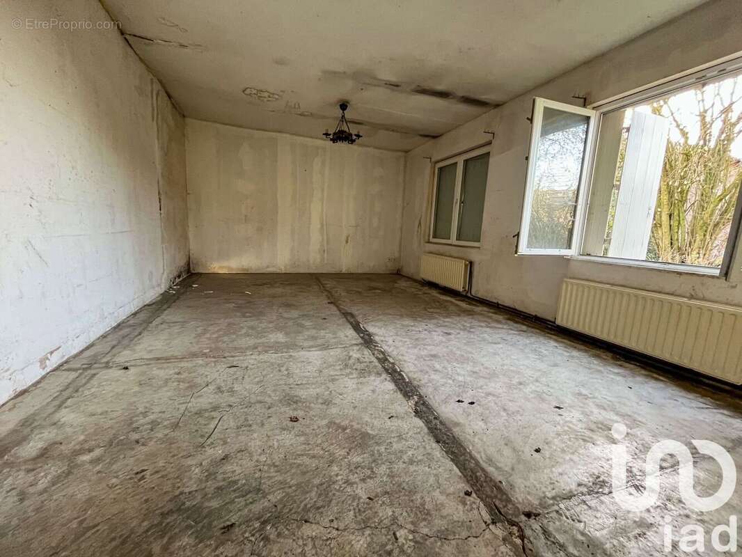 Photo 2 - Maison à DOUILLY