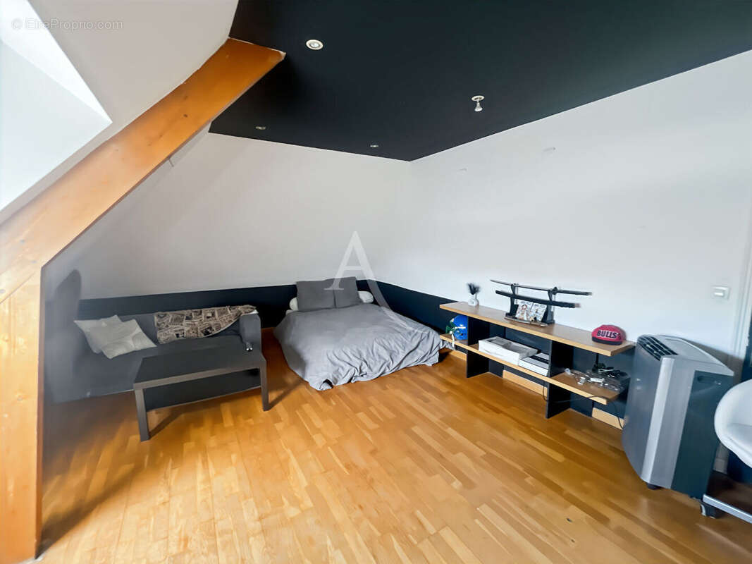 Maison Les Mureaux 7 pièce(s) 313 m2 - photo 12