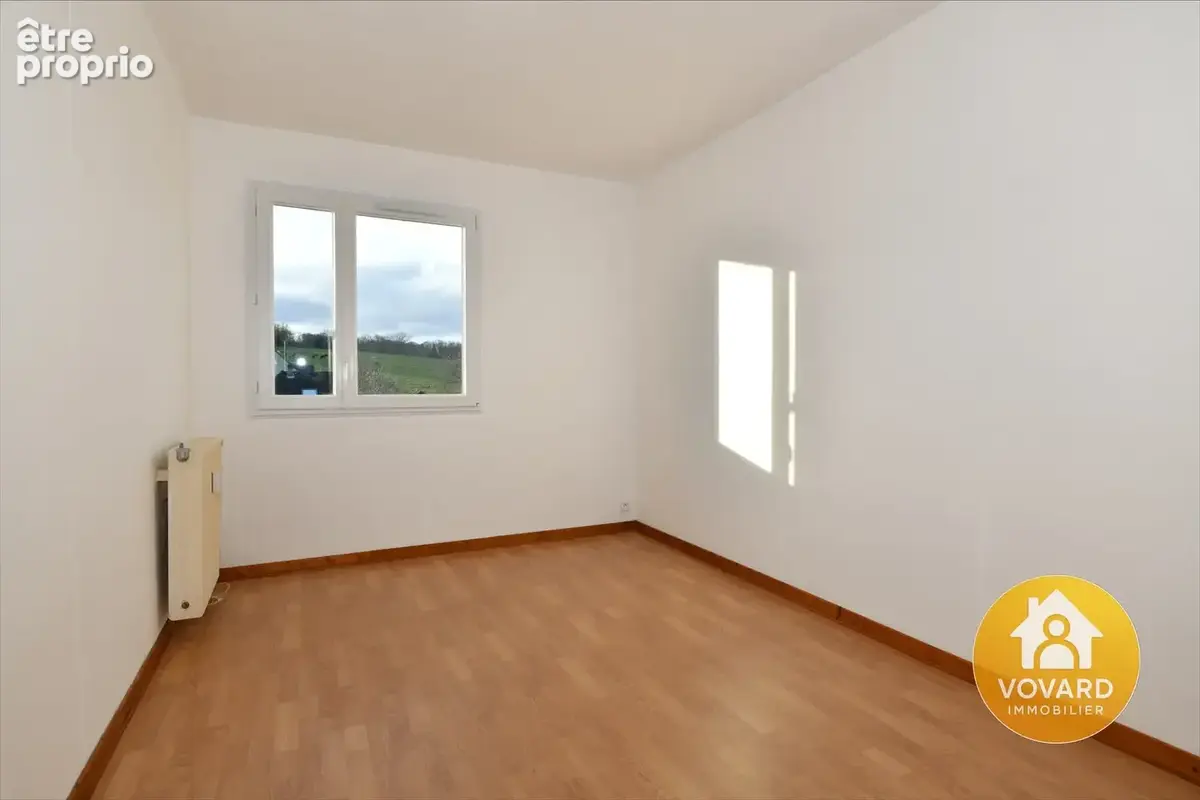 Appartement F3 - 2 chambres dans résidence avec beau parc arboré - photo 4