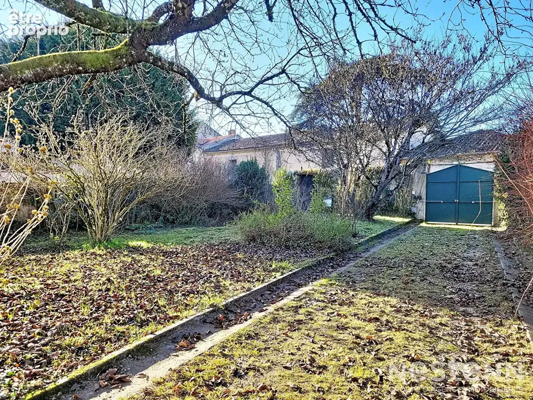 A Vendre Maison en pierre de 144 m² avec jardin et garage au coeur de Condom - photo 14