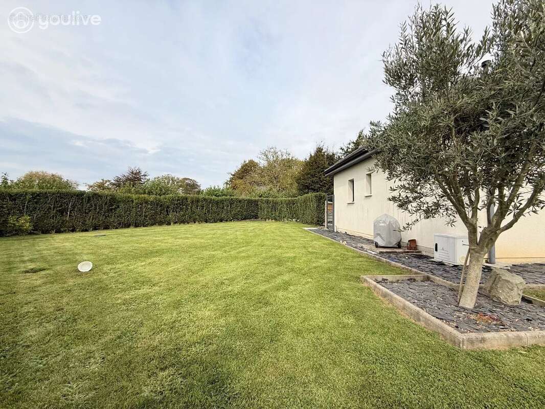 Maison à THIERGEVILLE