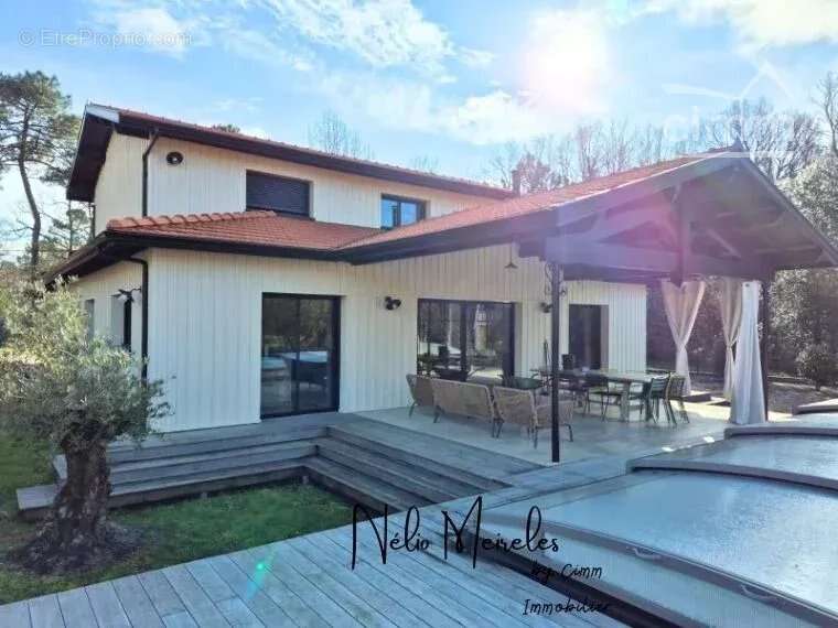 Maison à MIOS