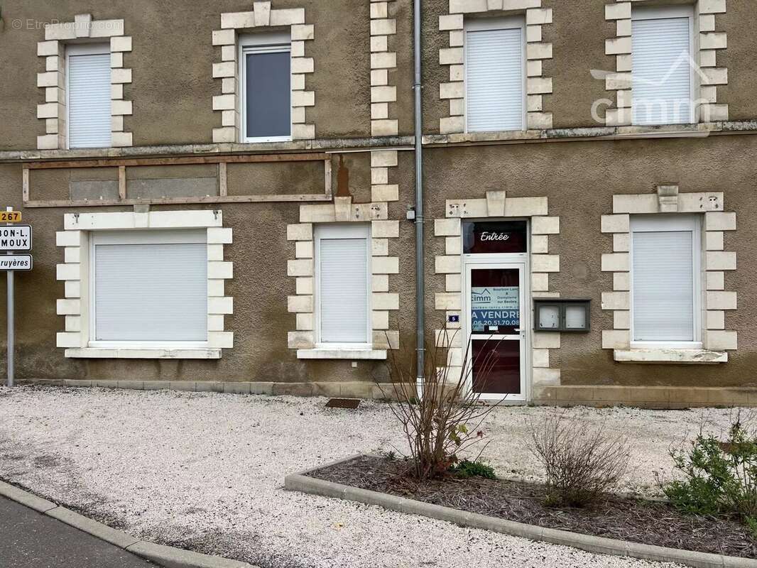 Appartement à NEUVY-GRANDCHAMP