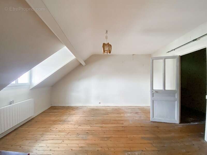 Dpt d la Vienne (86) A vendre Maison de ville type 5 à Châtellerault (86) - photo 16