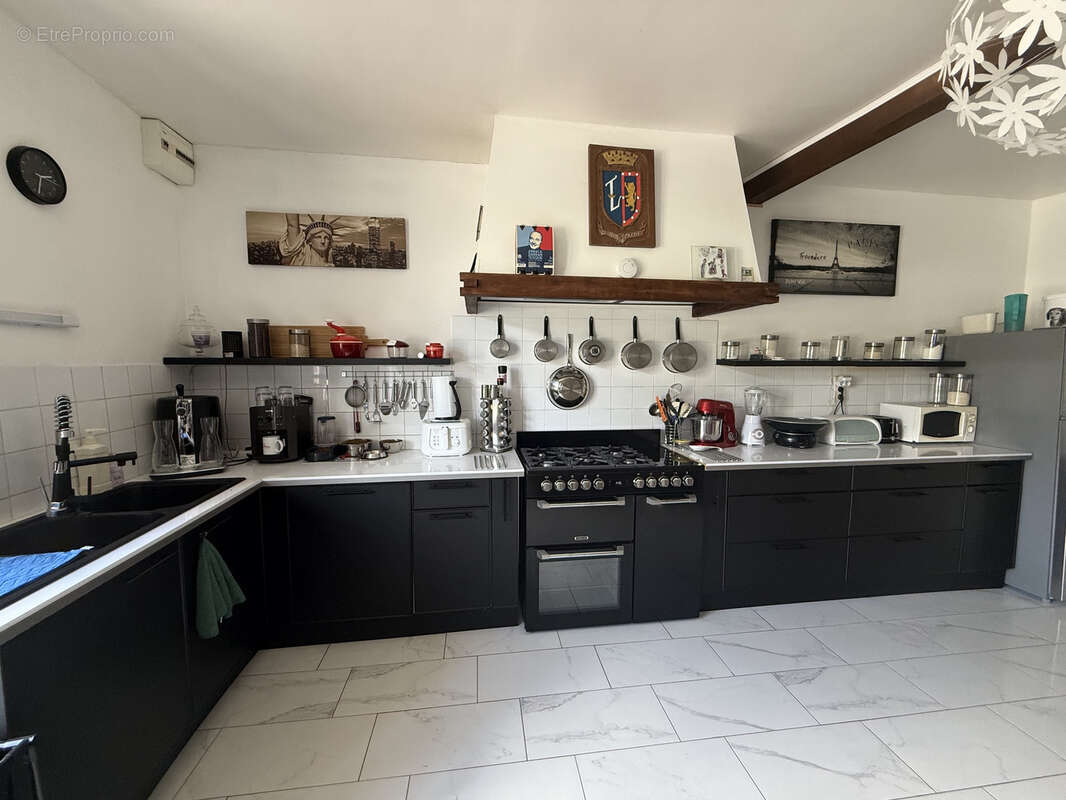 Maison à MAUSSAC