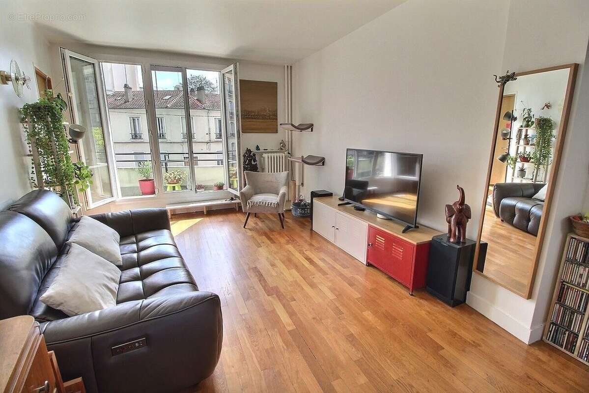 Appartement à SAINT-MAUR-DES-FOSSES