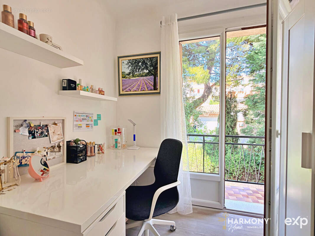 Appartement à MARSEILLE-16E