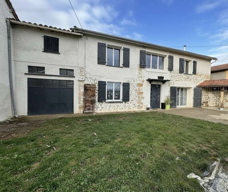 Maison à FRANQUEVIELLE