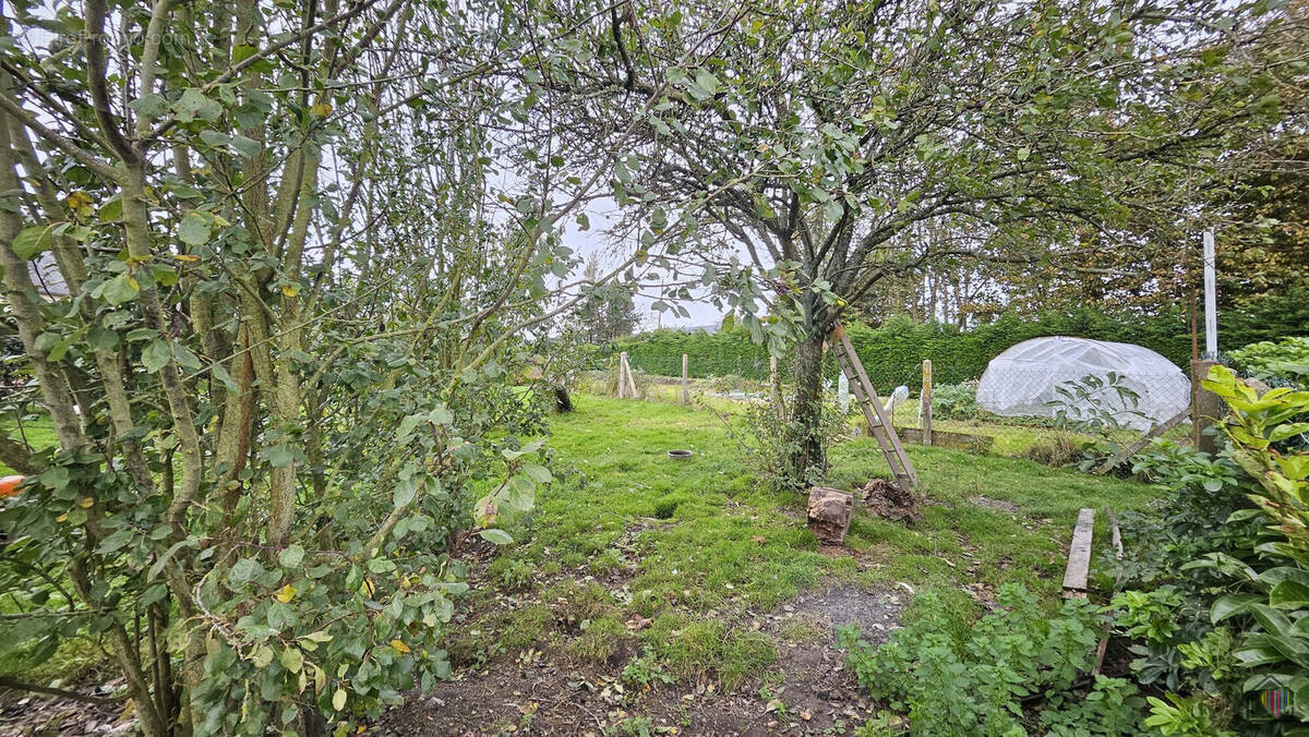 Terrain à SENNEVILLE-SUR-FECAMP