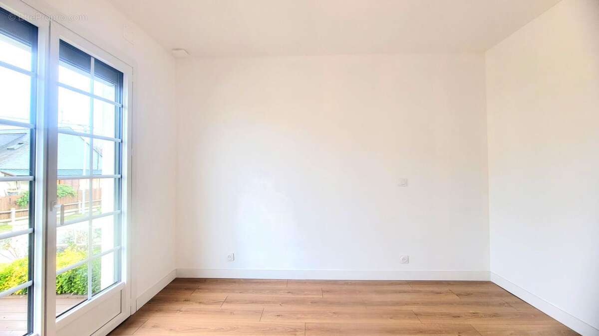 Maison à CHATEAUNEUF-SUR-SARTHE