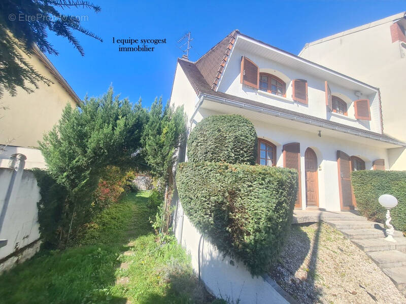 Maison à NOISY-LE-SEC