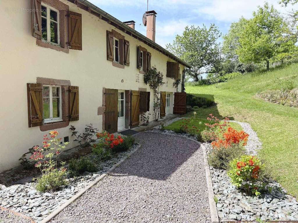 Maison à BRUYERES
