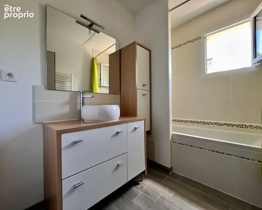 BOUAYE - Maison de 93 m2  sur une parcelle de 450 m2. - photo 7