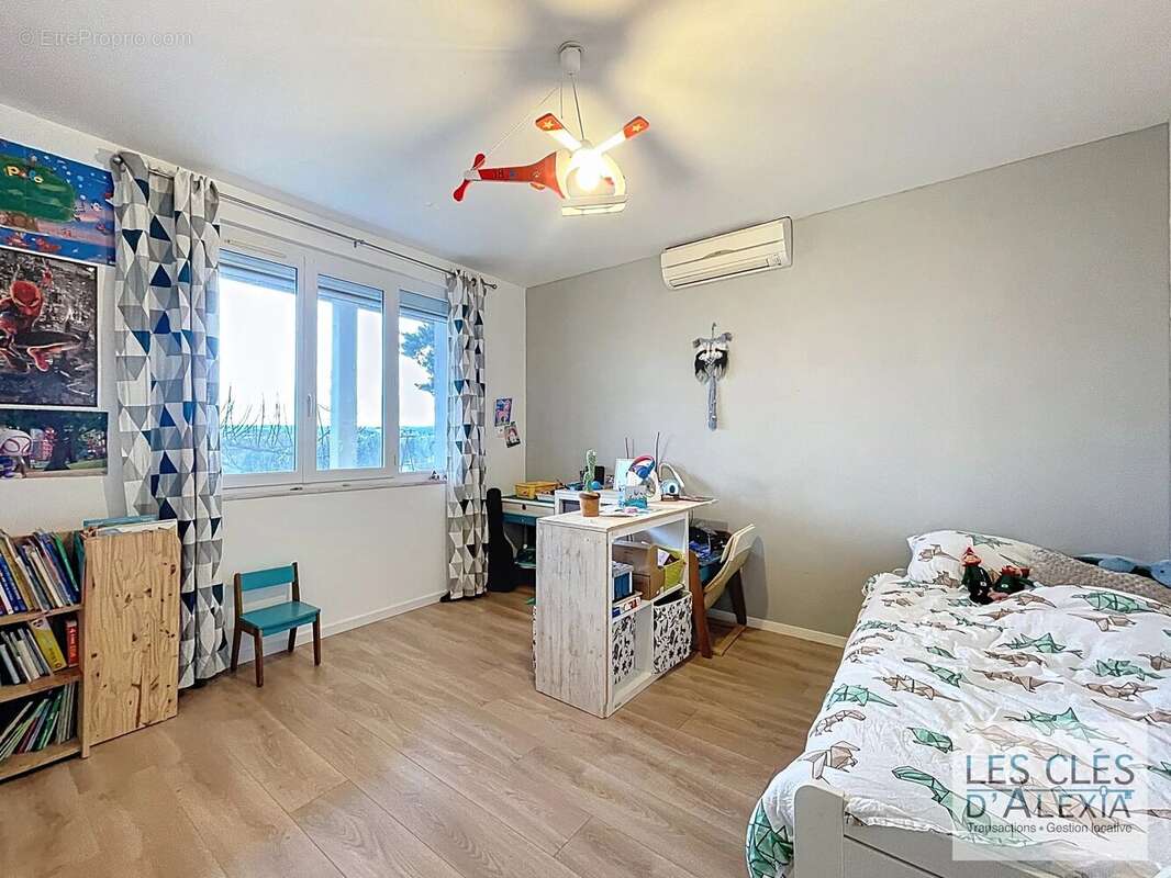 Maison à PONT-EVEQUE