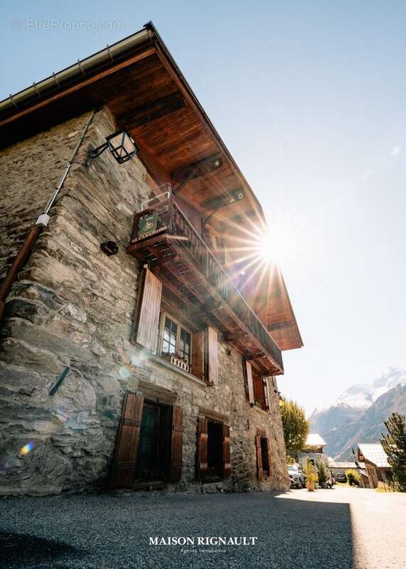 Maison à MONTVALEZAN