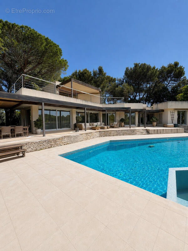 Maison à NIMES