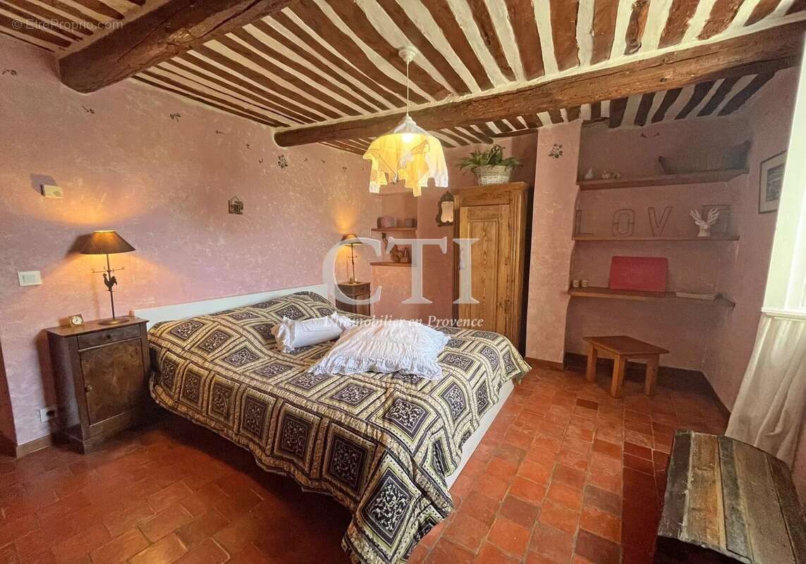 Maison à VAISON-LA-ROMAINE