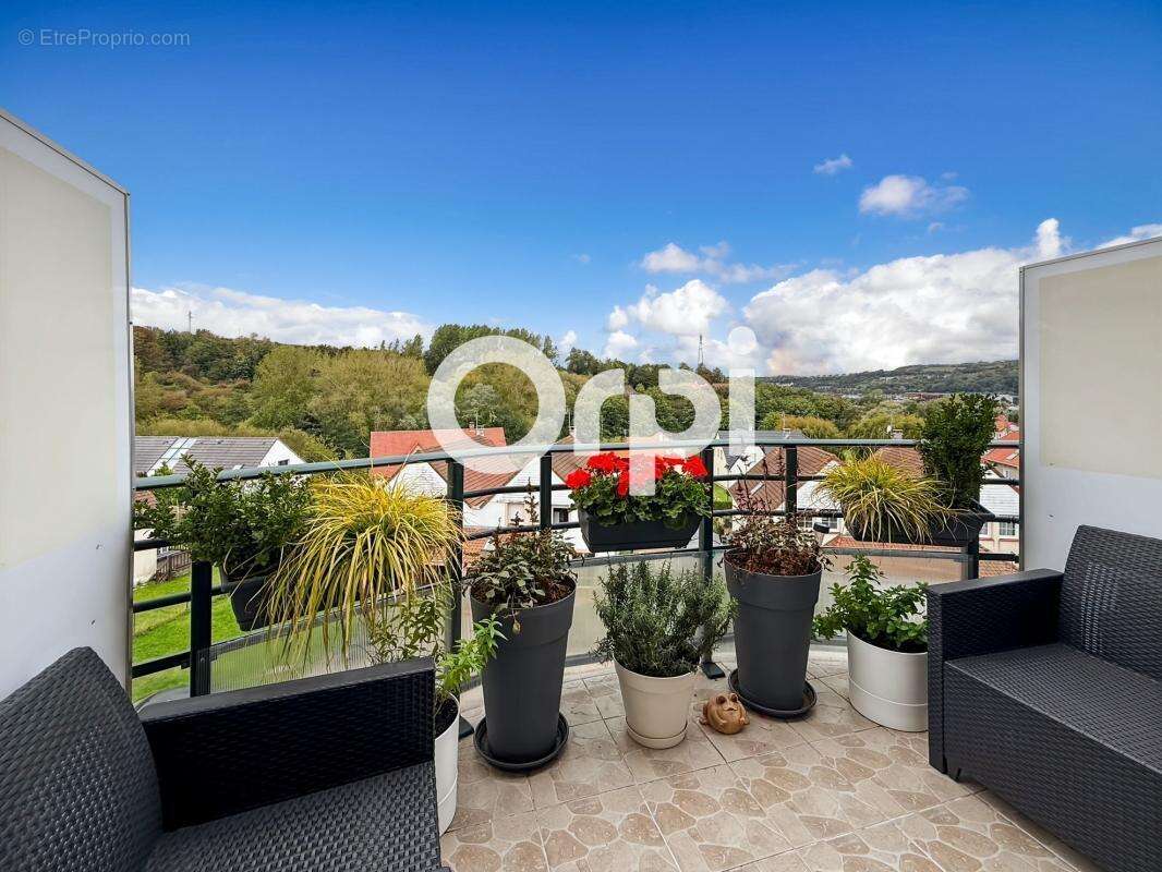 Appartement à SAINT-MARTIN-BOULOGNE