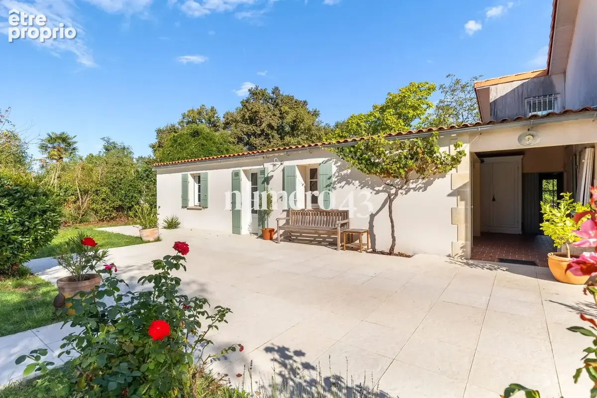 Maison 10 pièces 230 m² à vendre à Cissac-Medoc (33250) - photo 4