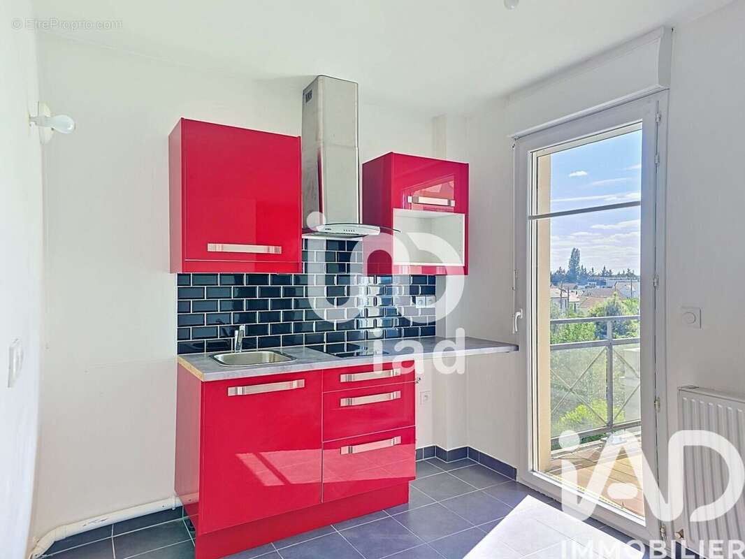 Photo 3 - Appartement à OZOIR-LA-FERRIERE