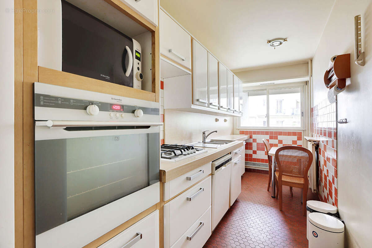 Appartement à PARIS-11E