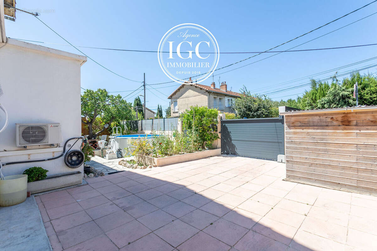 Appartement marseille 13015 - type 3-4 - 79 m² - jardin 180 m² - photo 18