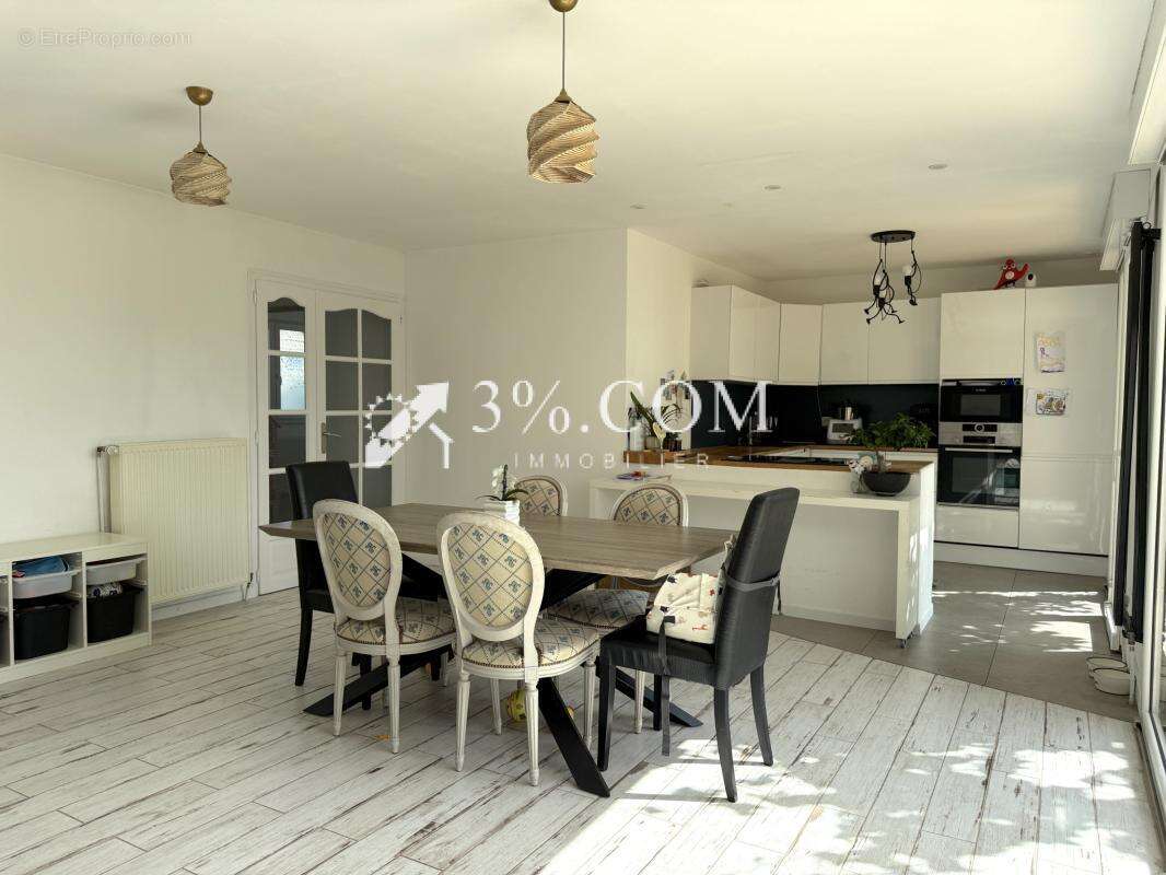 Plain pied de 92 m2 - 3 ch - garage - jardin de 250 m2 - photo 6