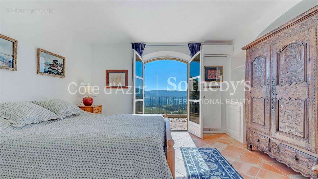 Maison à PLAN-DE-LA-TOUR