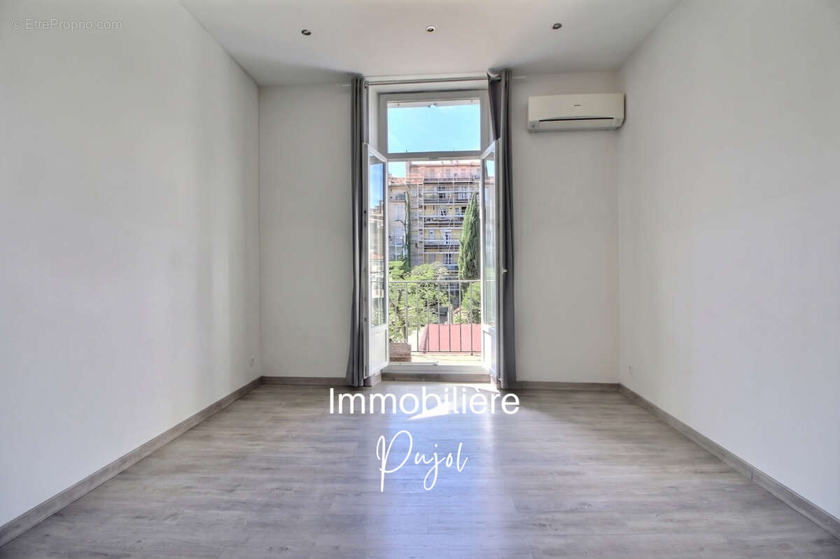 Appartement à MARSEILLE-8E