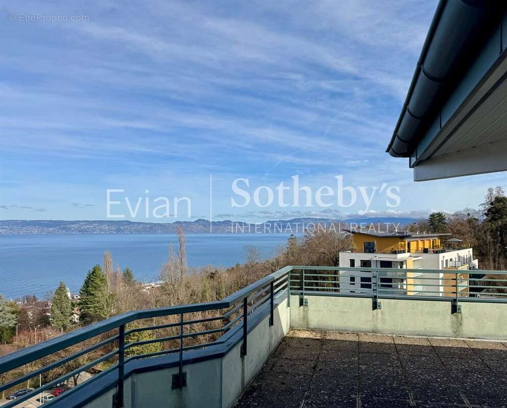 Appartement à EVIAN-LES-BAINS