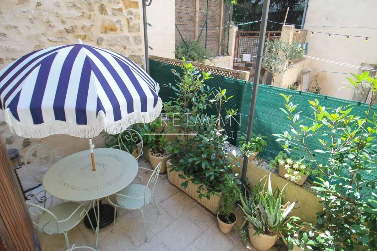 Maison à FAYENCE