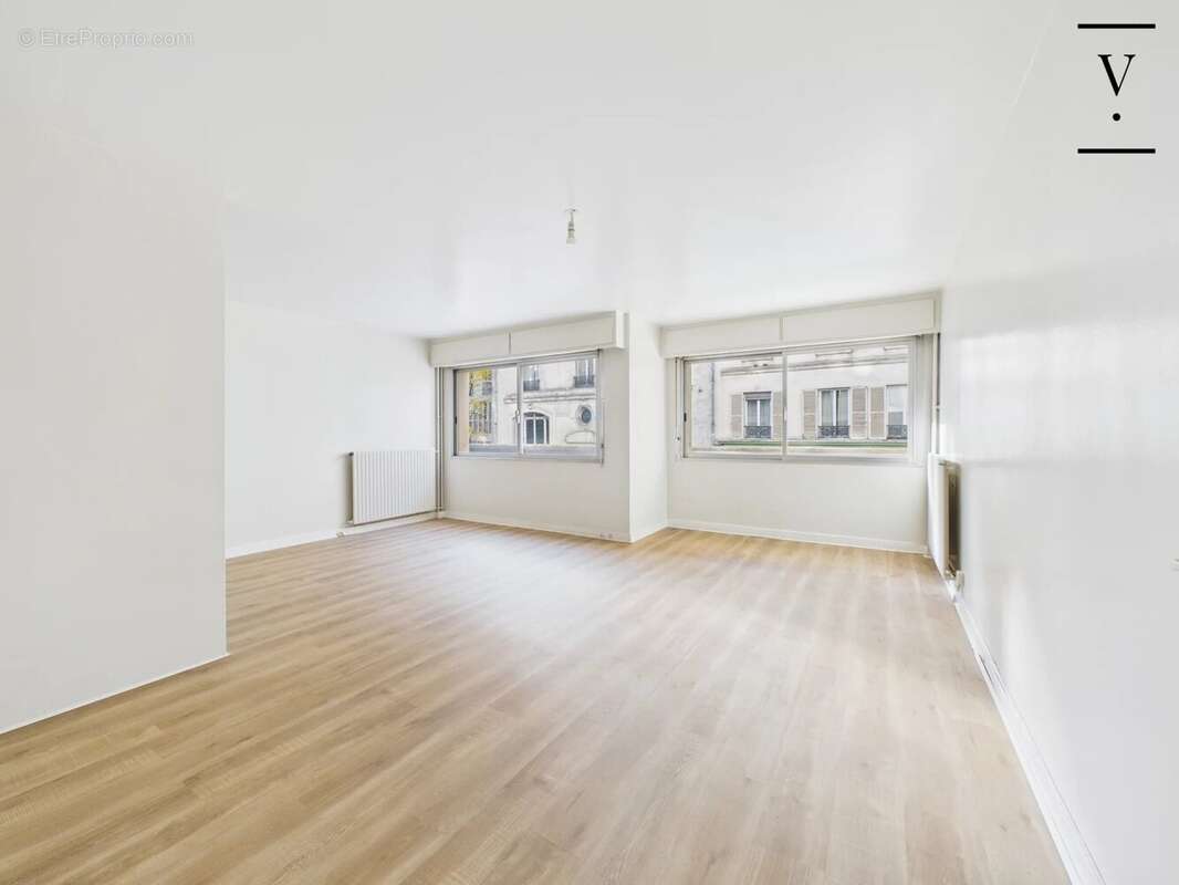 Appartement à PARIS-6E