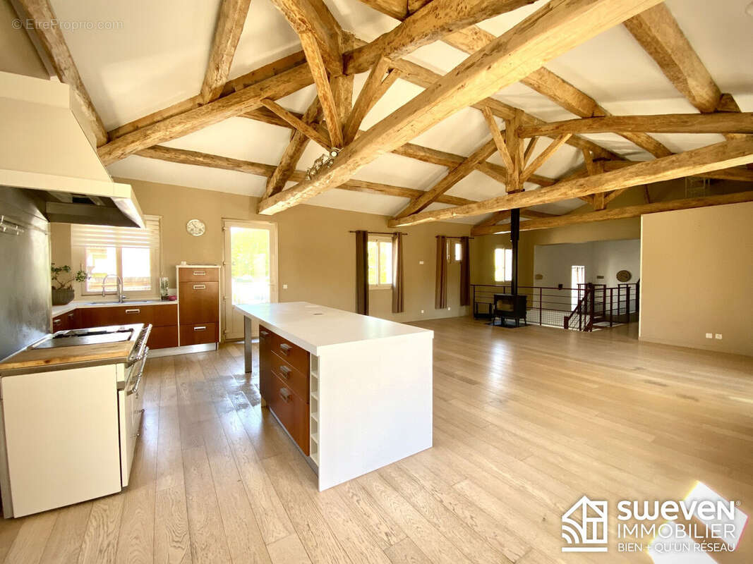 Maison 313 m² à Capendu  - photo 4