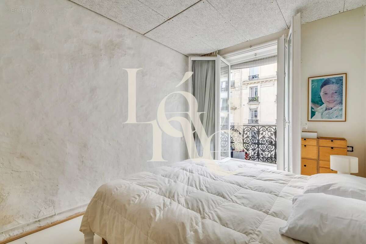Appartement à PARIS-10E