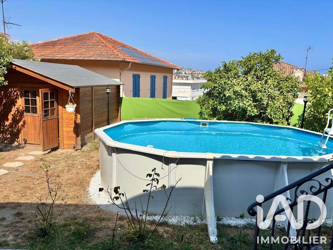 Maison 50 m² à Saint-Laurent-Du-Var  - photo 2
