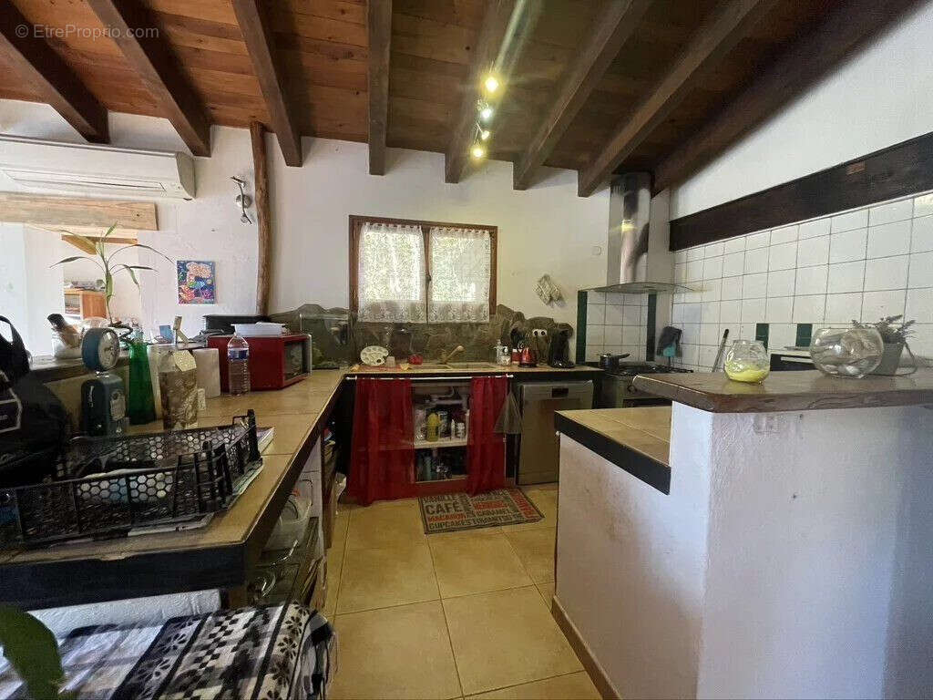 Maison 288 m² à Le Collet-De-Deze  - photo 4