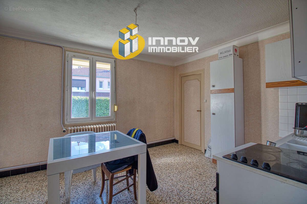 Maison à CHATENOY-LE-ROYAL