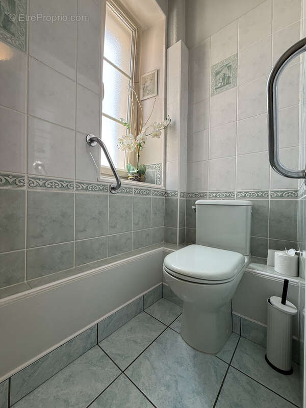 Appartement de standing t4 147m2  + emplacement parking couvert - photo 10