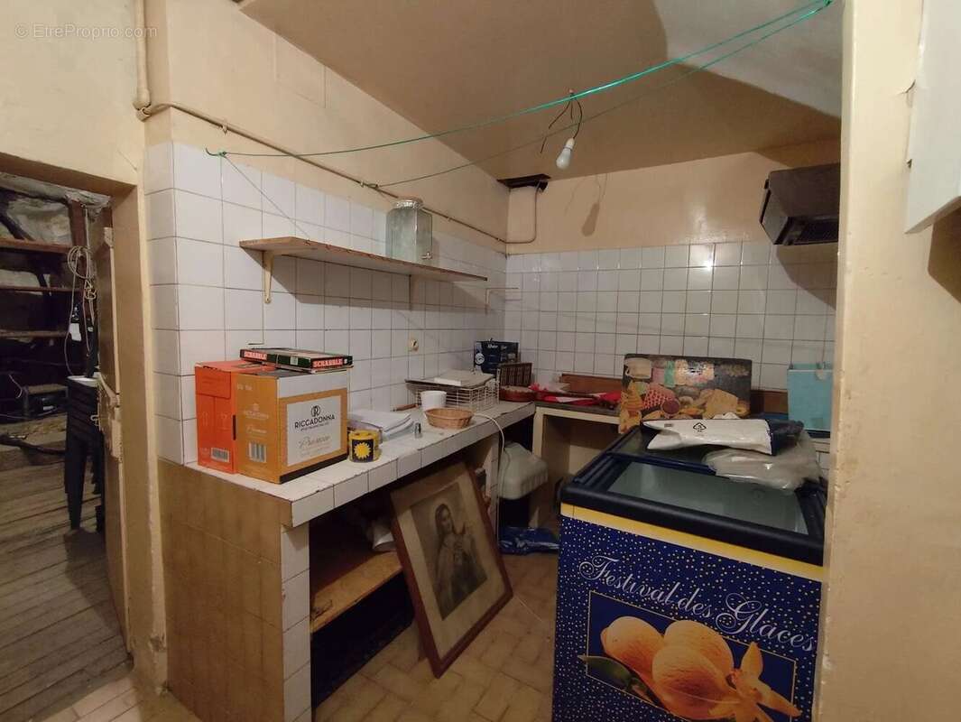 Commerce à ENTREVAUX