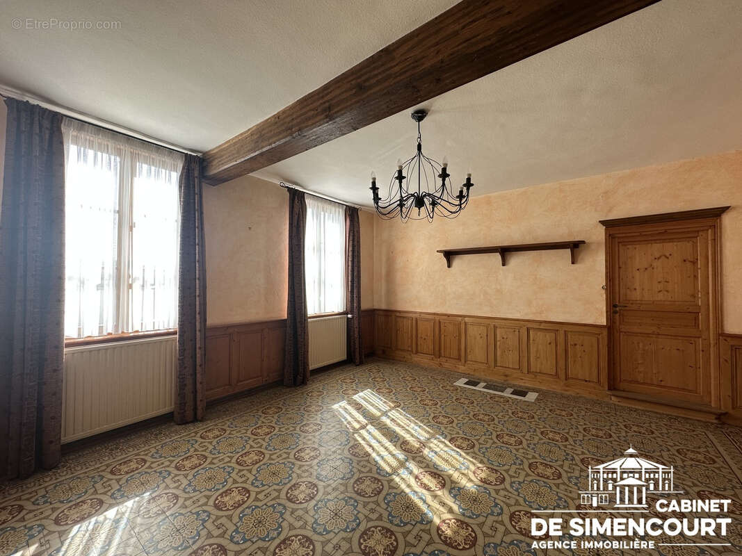 Maison à SAINT-SAUFLIEU