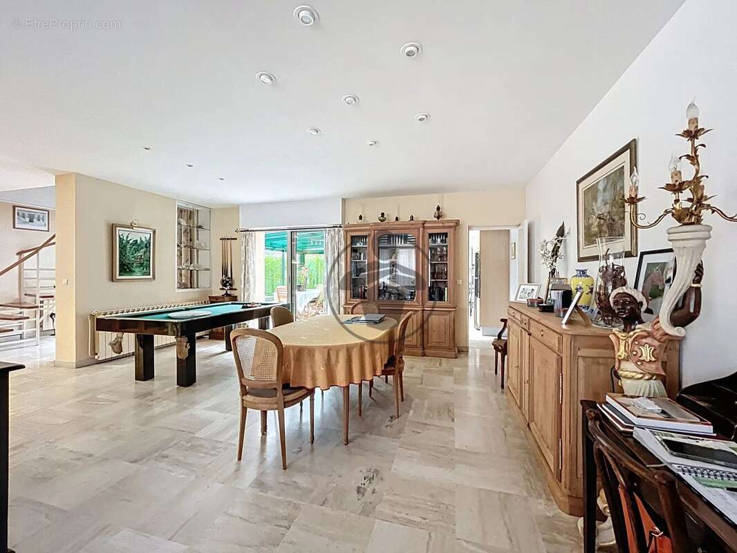 Maison à SAINT-QUENTIN